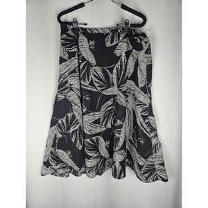 CHICO’S Floral Flowy Skirt Size 2 Large Flare Lining Skirt Cotton Black White